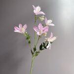 Silk pink lily arrangement with 5 faux flower heads. Ideal artificial floral decoration.