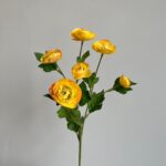 Silk ranunculus spray AHHY40082 in yellow