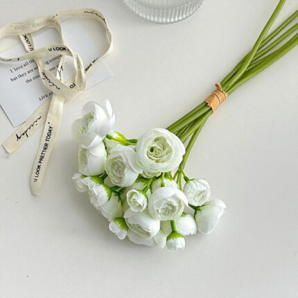 Silk ranunculus bouquet YWKX6009 in white