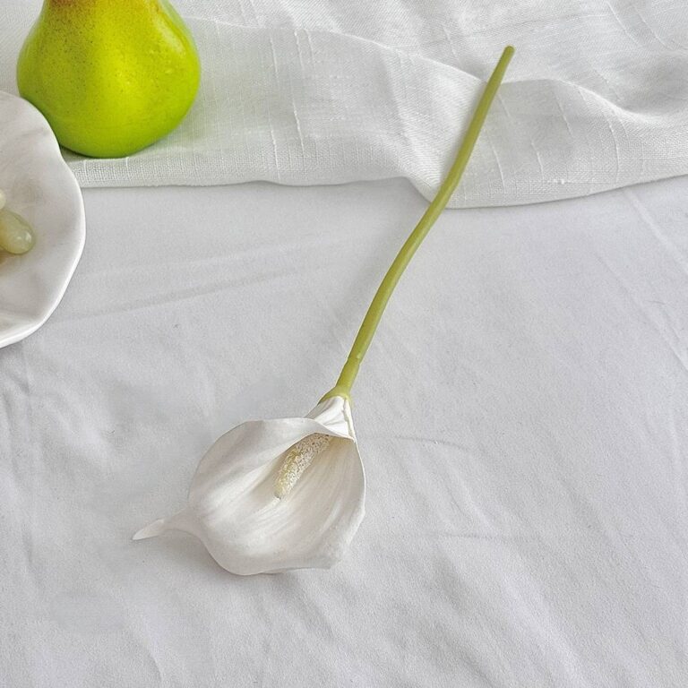Eva Calla Lily - 61-YWMR1000 artificial flower in white